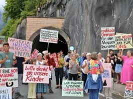 Ми не хочемо більше жодних туристів: ще одне європейське місто повстало проти туристів