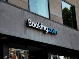 У Туреччині розповіли про долю Booking.com – чи можна знову бронювати готелі в Анталії